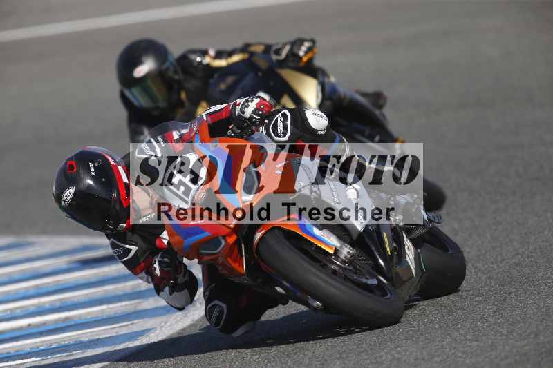 /Archiv-2024/02 29.01.-02.02.2024 Moto Center Thun Jerez/Gruppe schwarz-black/155